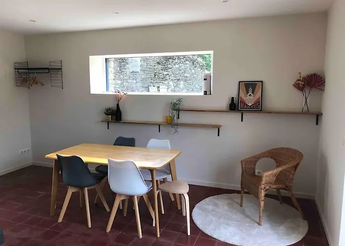 펜션 Charmante Maison En Pierre